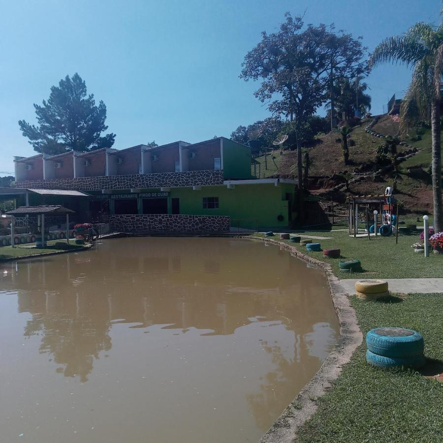 Pesqueiro Restaurante E Pousada Pingo De Ouro Piedade  Exteriér fotografie